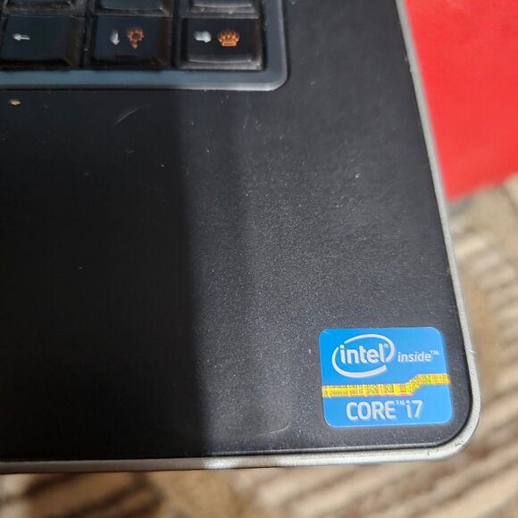 Dell Latitude E6430 Laptop, Intel Core i7, 14-inch Display - Picture 4 of 6